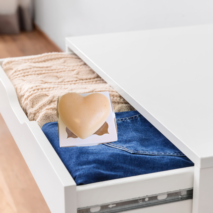 Holiday Special Wax heart freshener for closets and drawers – Limited Edition Scents for the Festive Season