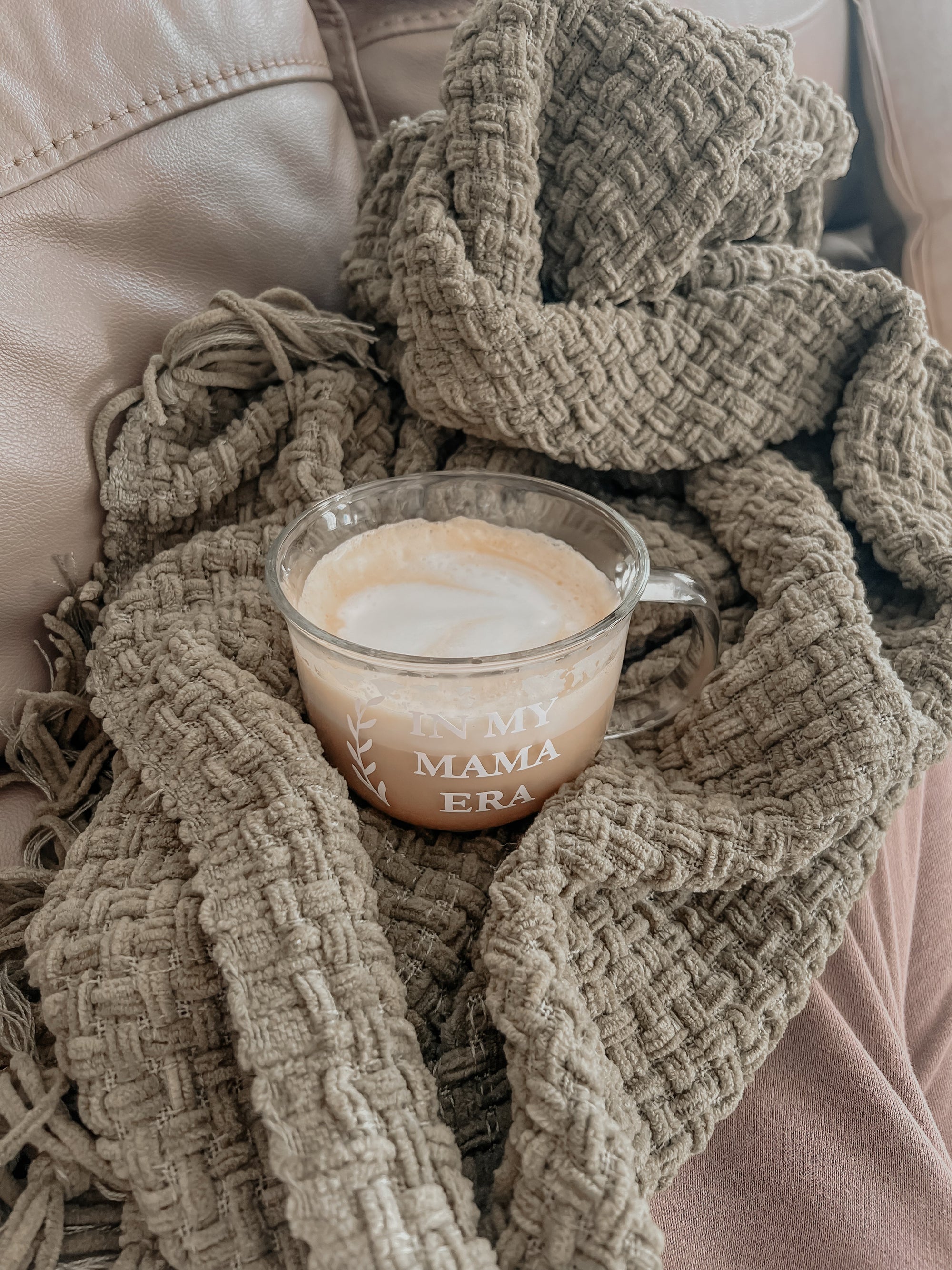 Mama Era Glass Latte Mug
