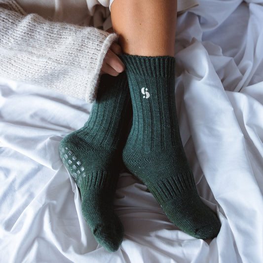 Little Yoga Socks Serene Socks- Adult Merino Wool Non-Slip Socks- Dark Green- 1 pair