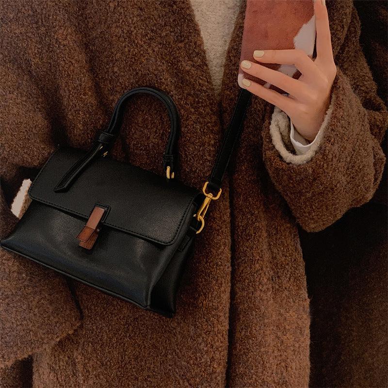 Vintage Cowgirl Messenger Bag – Retro Stylish Handbag for Cowgirls