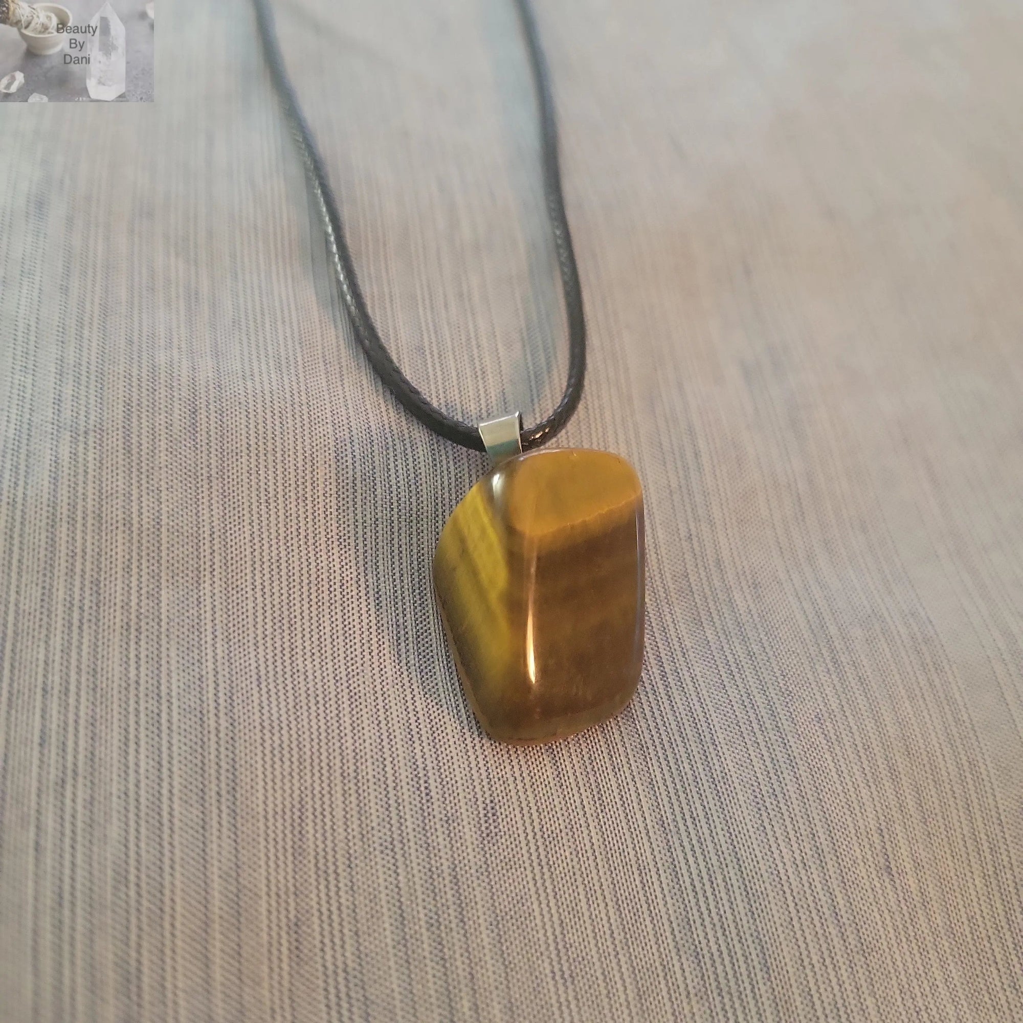 Stunning Tiger's Eye Necklace for Protection and Style