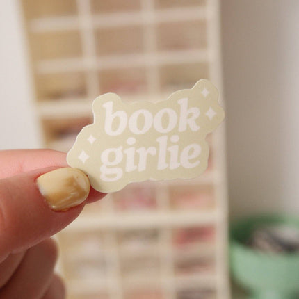 The Tiny Bookshelf - Book Girlie