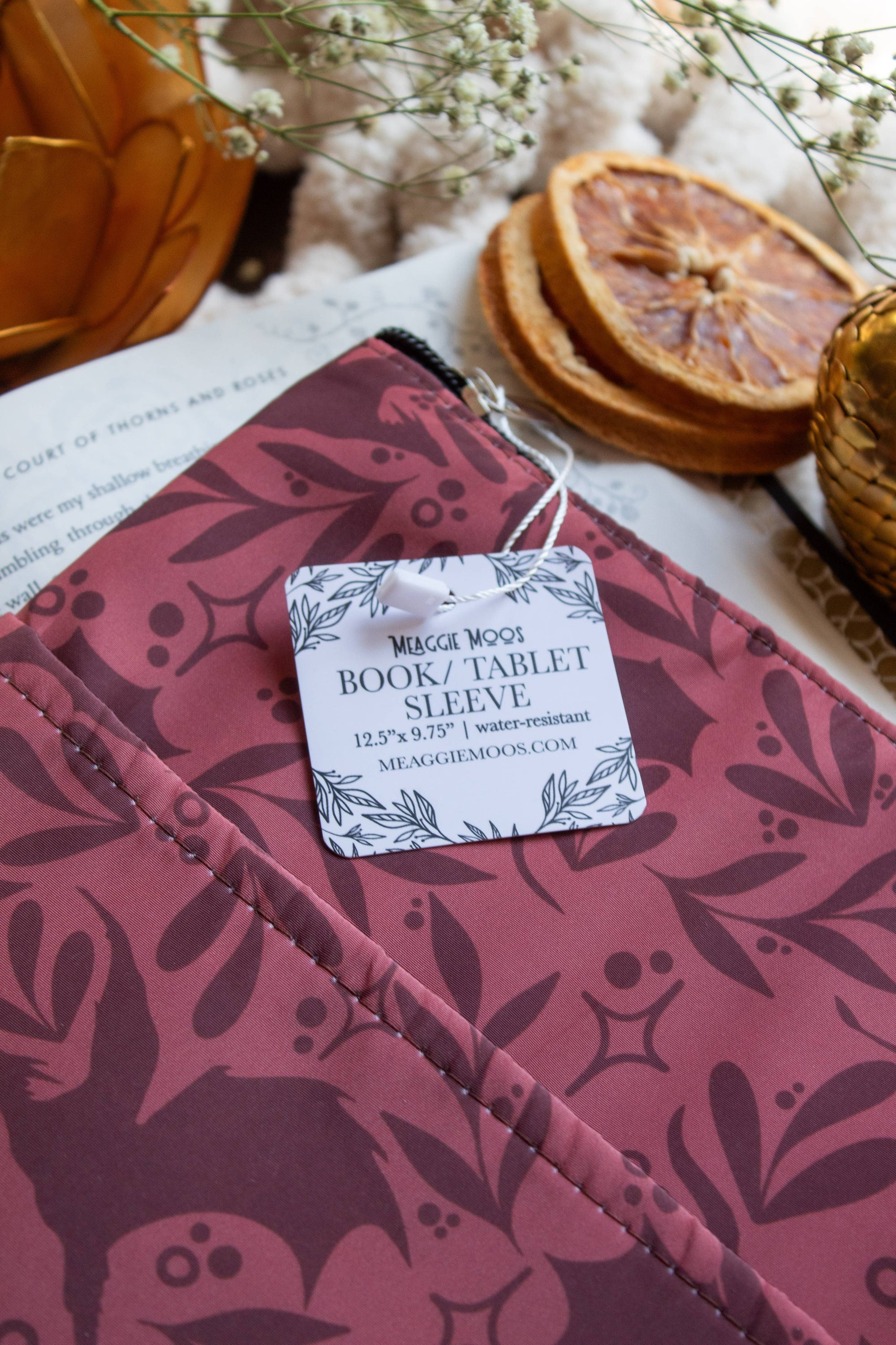 Meaggie Moos - Book / Tablet Sleeve | Rust Dragons