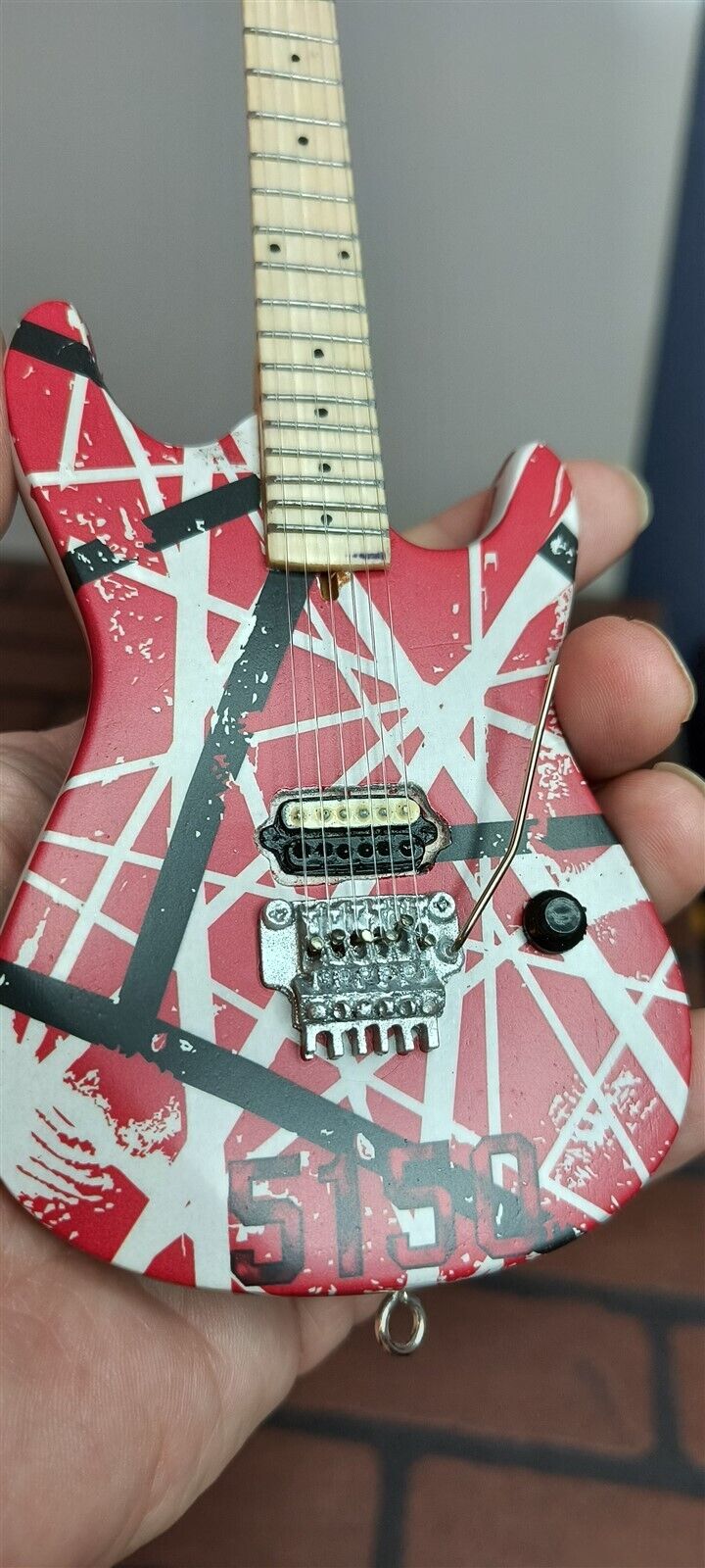 EDDIE VAN HALEN- Red/White "5150" 1:4 Scale Replica Guitar ~Licensed~
