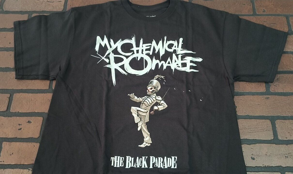 MY CHEMICAL ROMANCE - 2024 Black Parade T-shirt ~Never Worn~ L XL