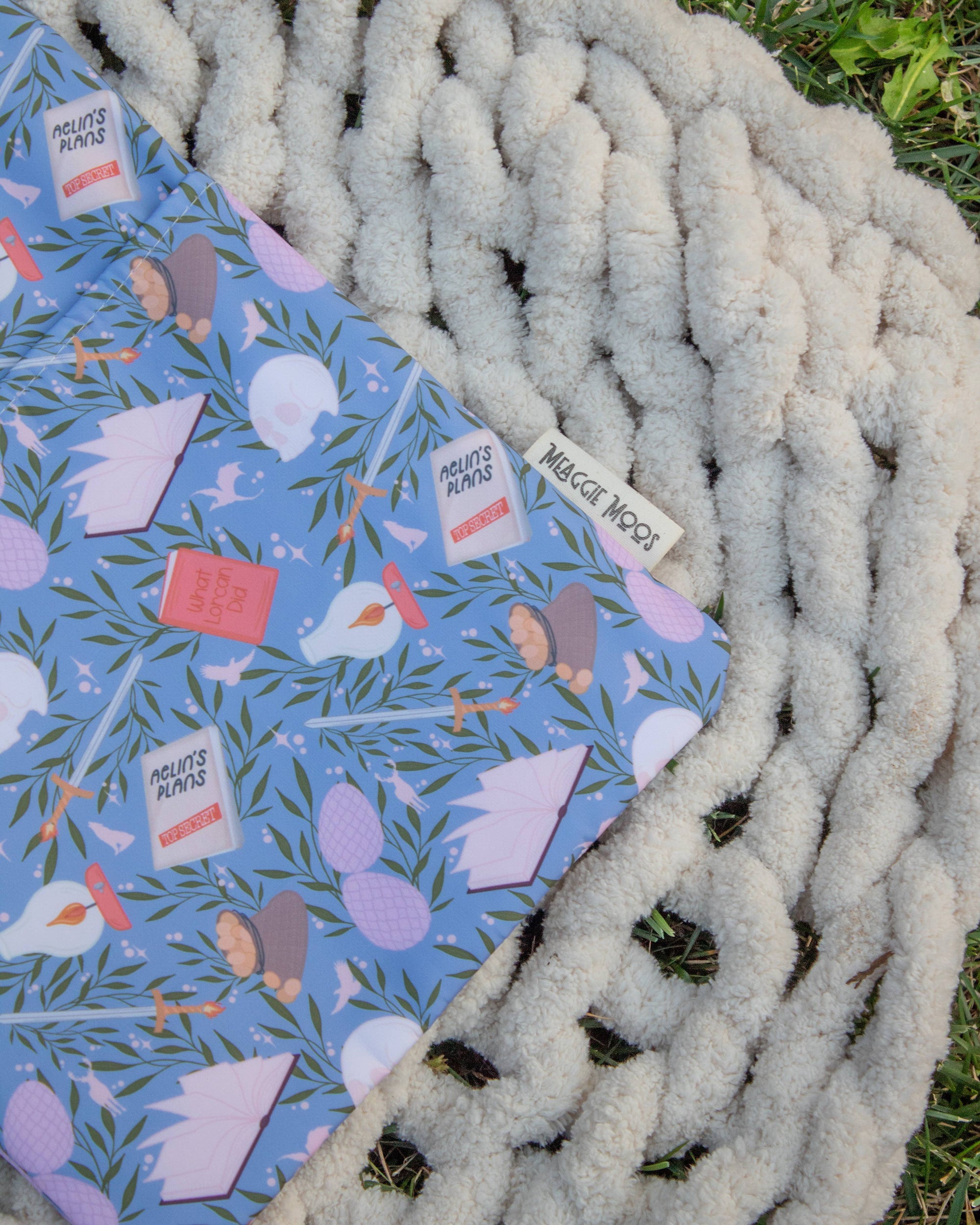 Meaggie Moos - Book / Tablet Sleeve | Throne of Glass