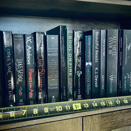 Black Spines - Decor you love to read - Surprise Signed Dark Romance Books in the Mix! Modern & Modern-Classics