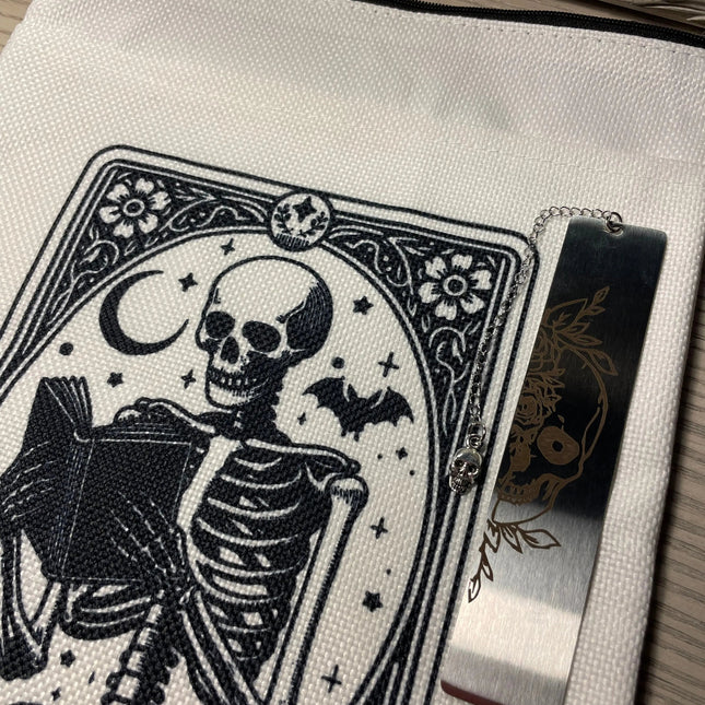 Gothic Skull Book Sleeves (see bulk rates)