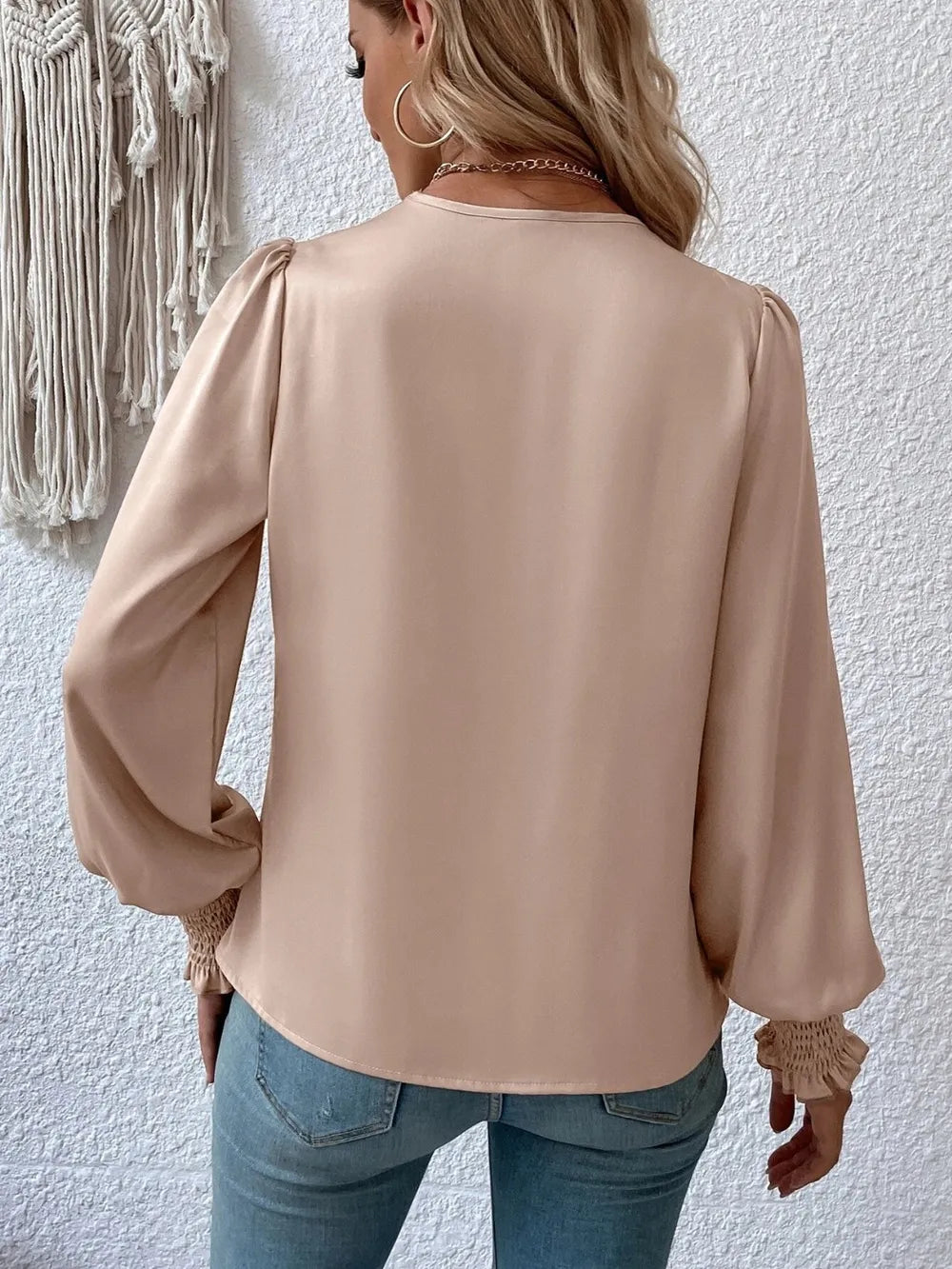 Susie's Lantern Sleeve Blouse