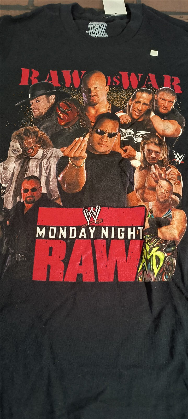 WWE MONDAY NIGHT RAW - Raw is War T-shirt ~Never Worn~ S