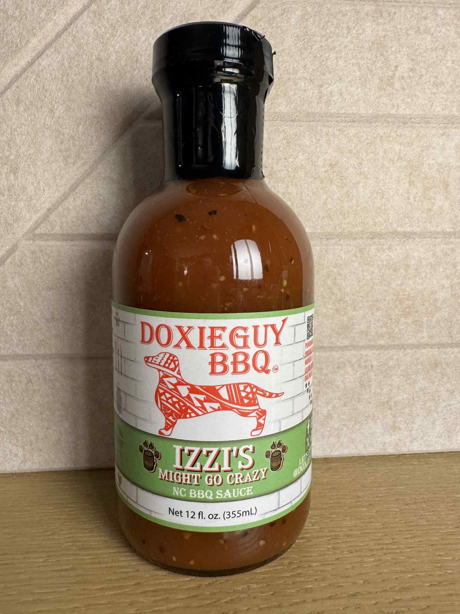 Izzi’s Might Go Crazy – NC Honey Bourbon Garlic BBQ Sauce (12 oz)