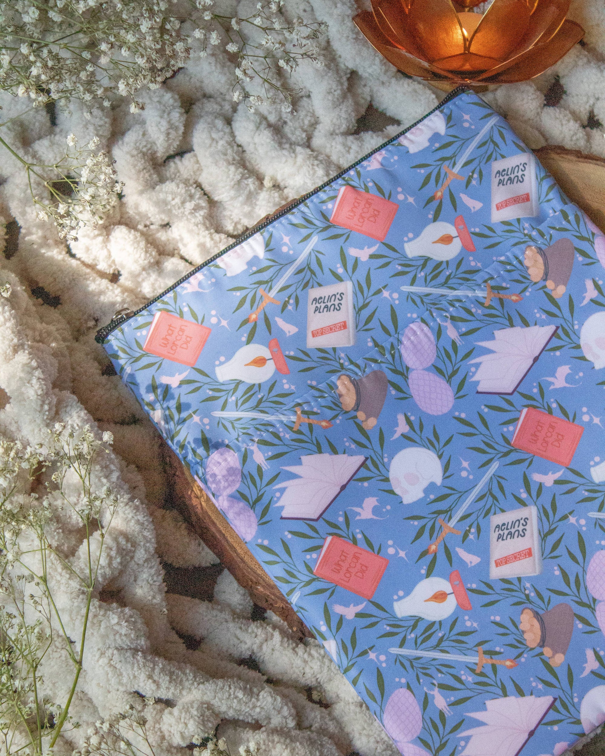 Meaggie Moos - Book / Tablet Sleeve | Throne of Glass