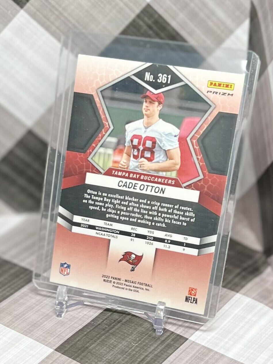 Cade Otton 2022 Mosaic NFL Camo Pink Prizm Rookie #361 - Tampa Bay Buccaneers RC