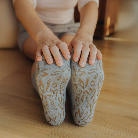 Little Yoga Socks Serene Socks- Adult Organic Cotton Non-Slip Socks- 4 Seasons- Grey- 2 Pairs