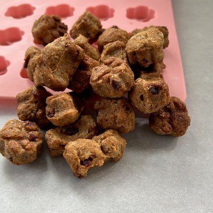 Lucy Loo Treats - Banana & Oat (7.5 oz. Bag)