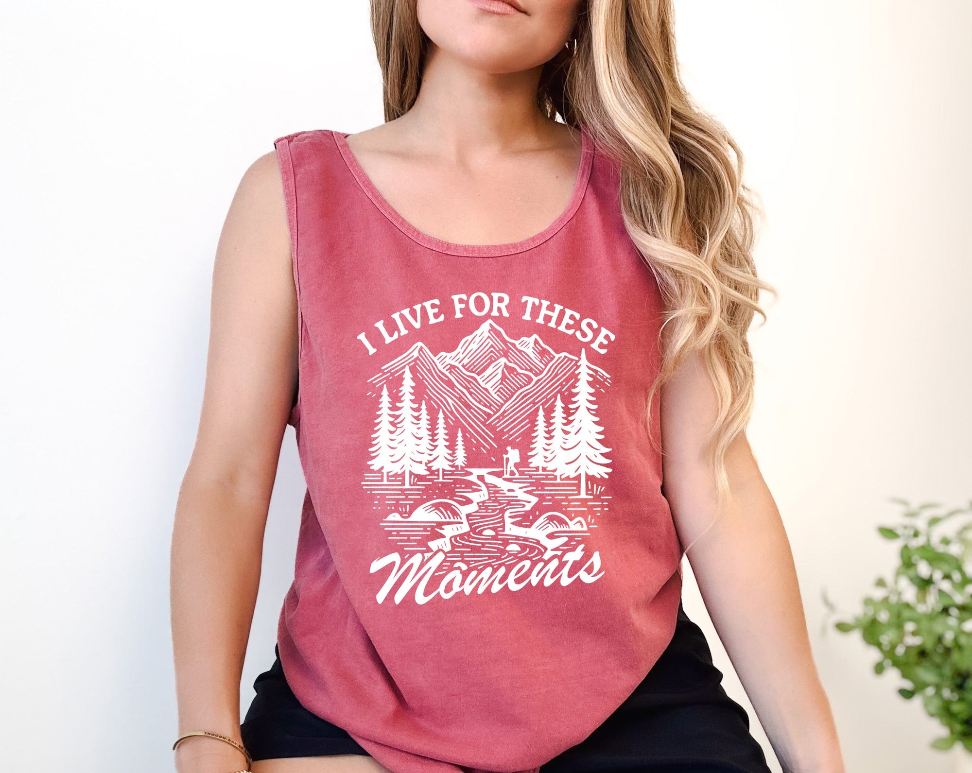 I live for these moments Mountain Camping Hiking Nature Comfort Colors Tank Top