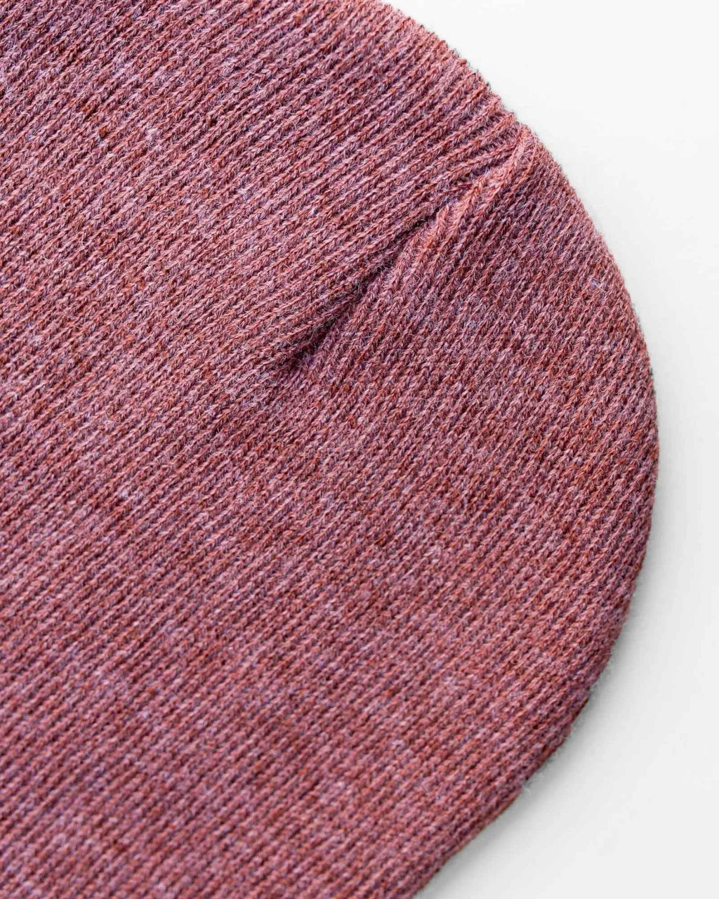CS105 HAAKWEAR Traditional Silent Cuffed Beanie, Rusty Burgundy