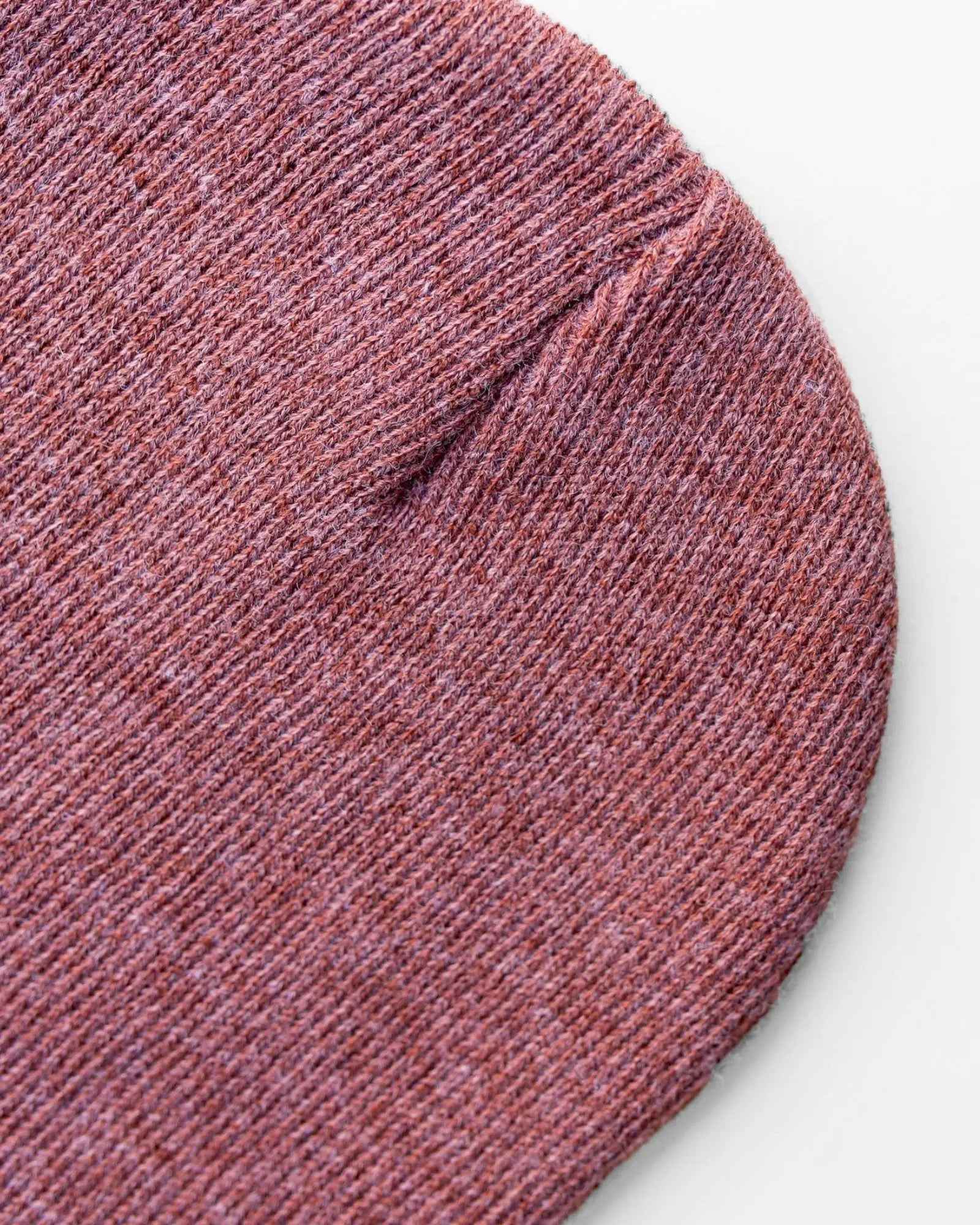 CS105 HAAKWEAR Traditional Silent Cuffed Beanie, Rusty Burgundy