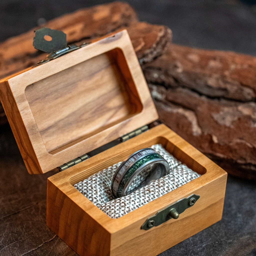 Moss Agate x Antler Tungsten Carbide Ring