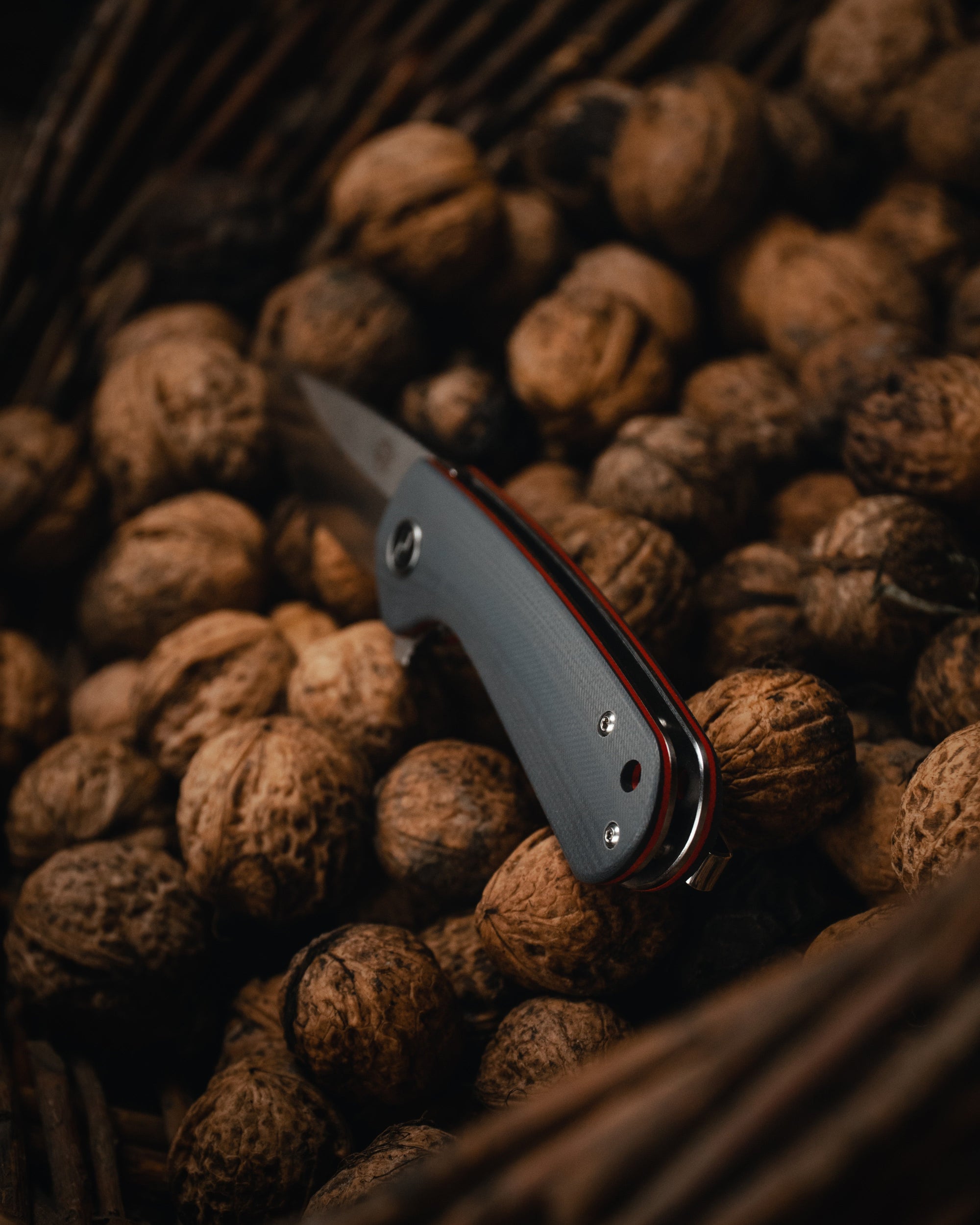 Holtzman's The Peasant Folding Pocket Knife Giftset for Men and Women (Red and Grey)