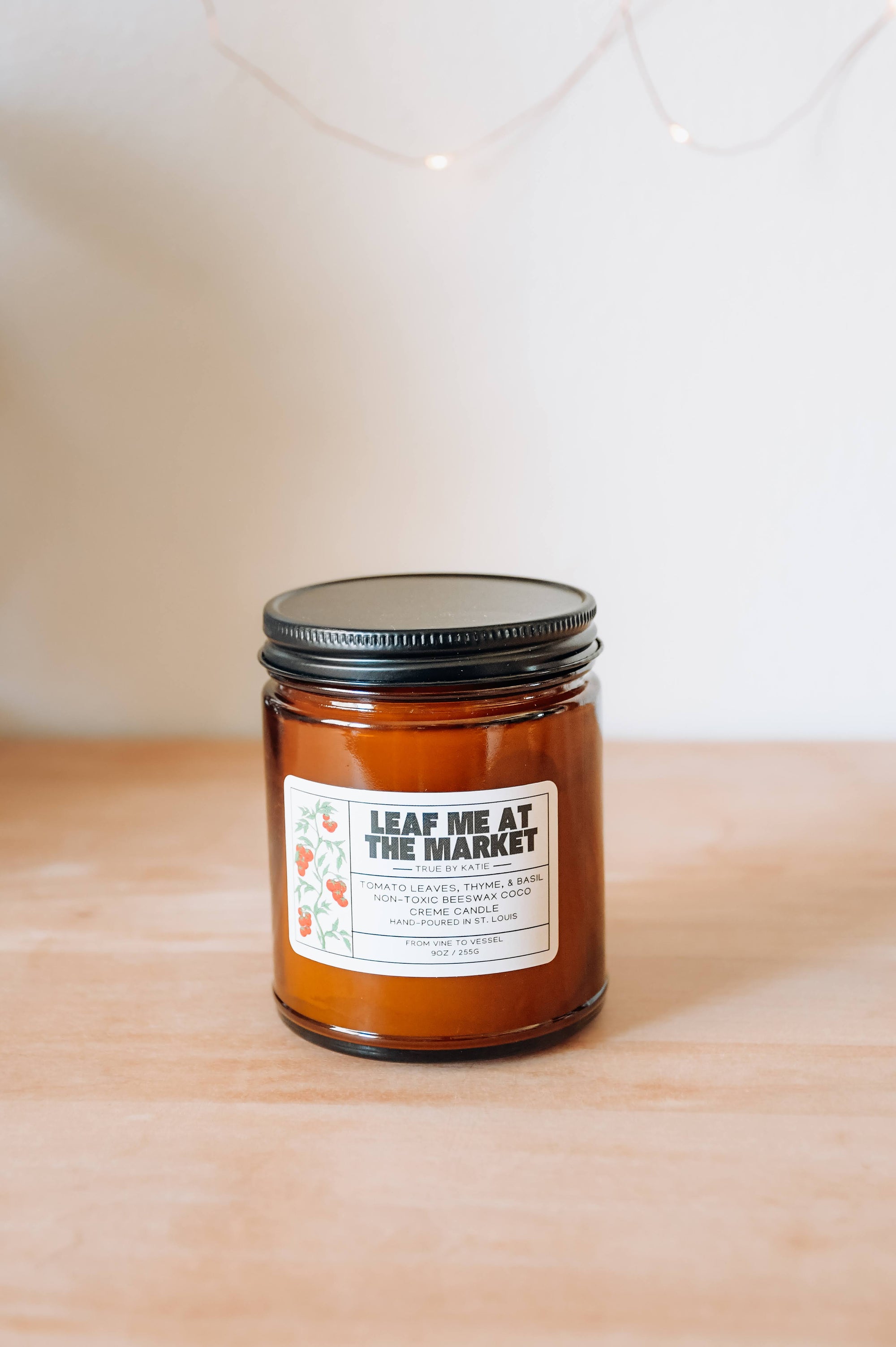 Leaf Me at the Market Candle