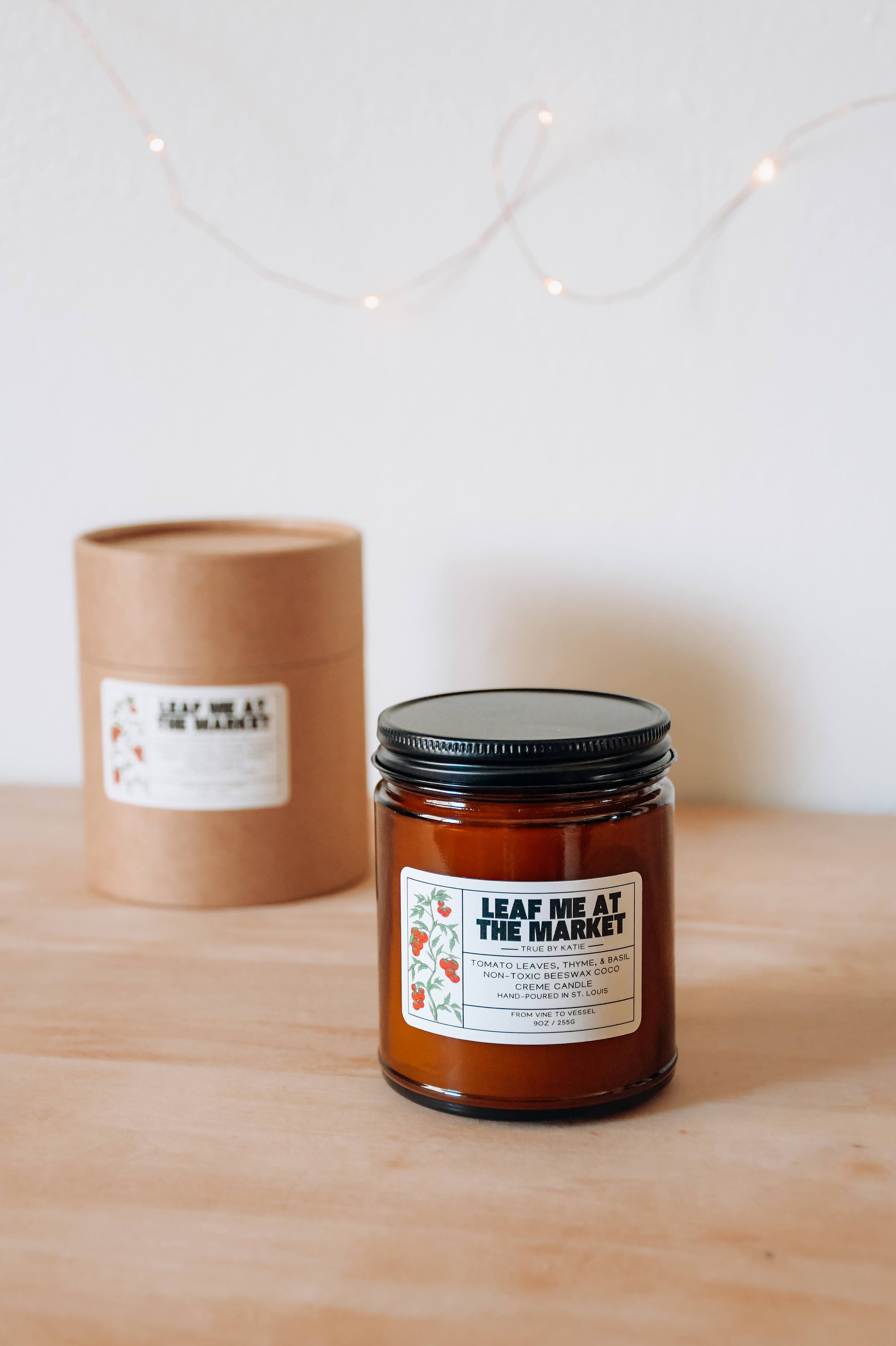 Leaf Me at the Market Candle