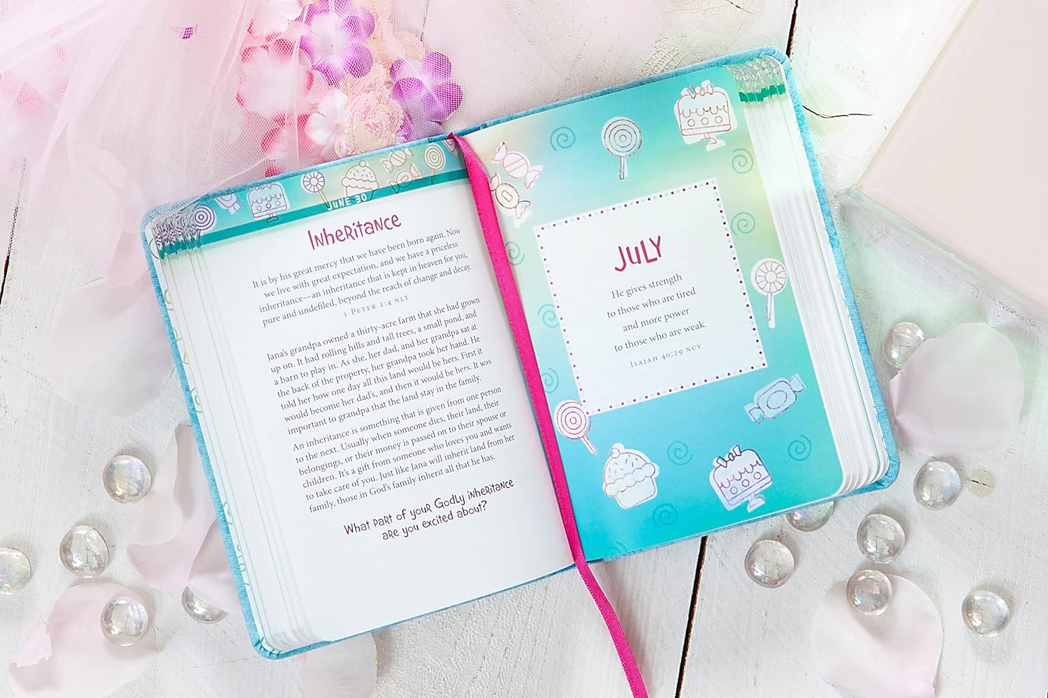 A Daily Word for Girls: A 365-day Devotional