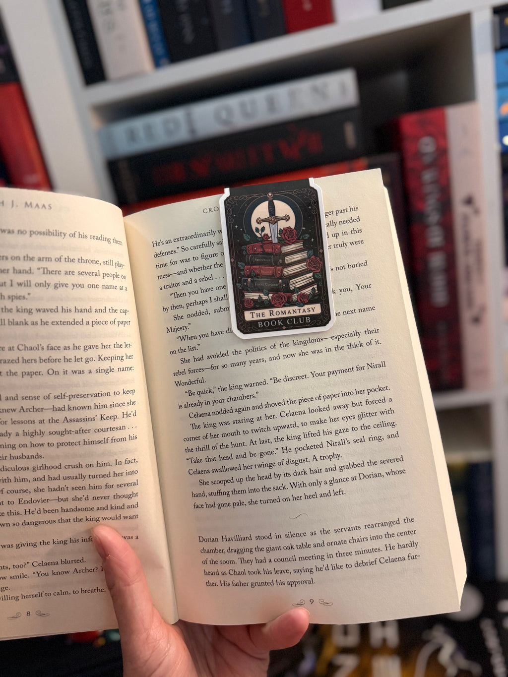 The Romantasy Book Club Magnetic Bookmark