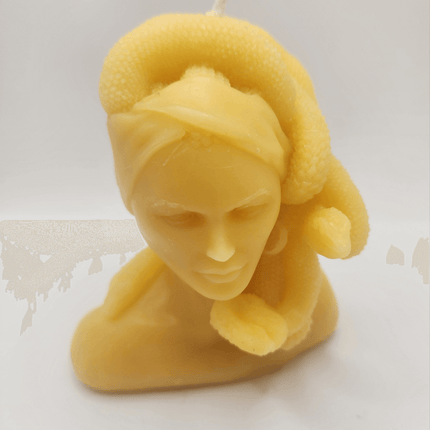 Medusa Beeswax Candle – 7.4 oz