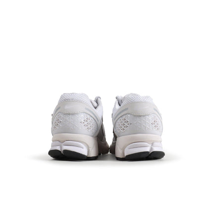 Nike Womens Zoom Vomero 5 - Triple White
