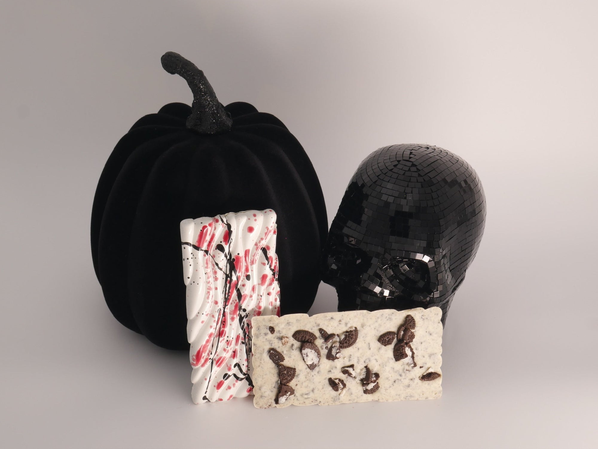 White Chocolate Cookie Crunch Bar