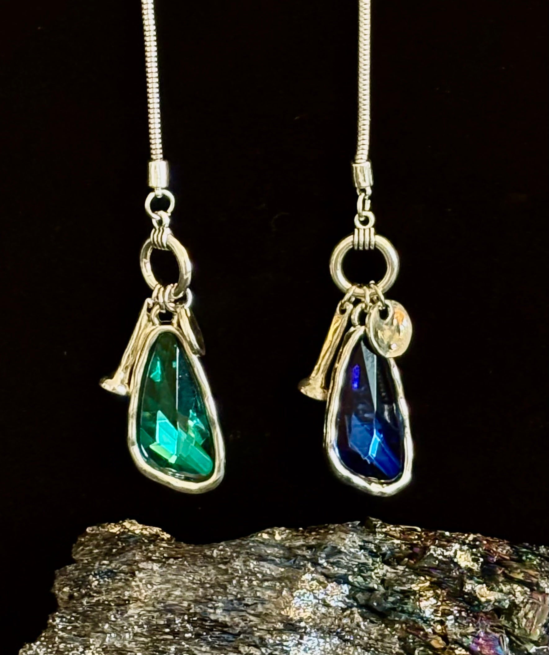 Crystal Drop Pendant Necklace – Blue or Green – Adjustable 75cm (29 inch) Chain