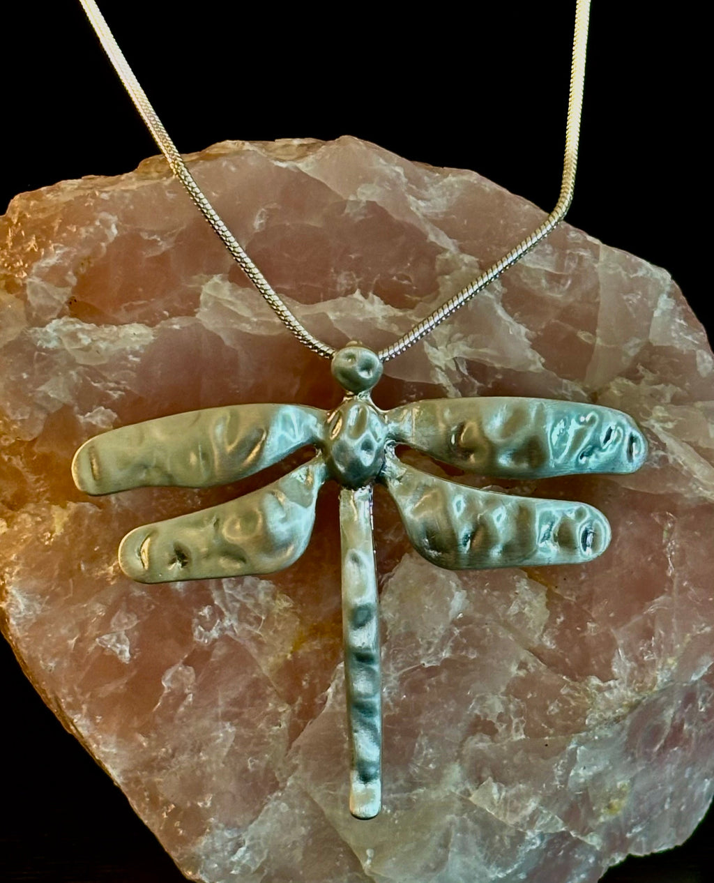🐉 Dragonfly Pendant Necklace – Embrace Change, Fly Fierce