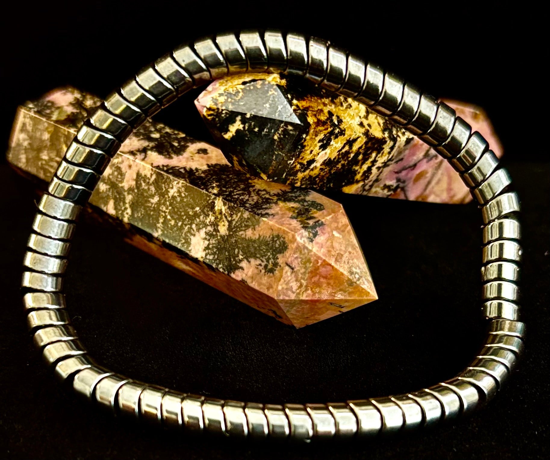 🐍 Snake Bone Style Hematite Bracelet – Bold & Modern Power Piece