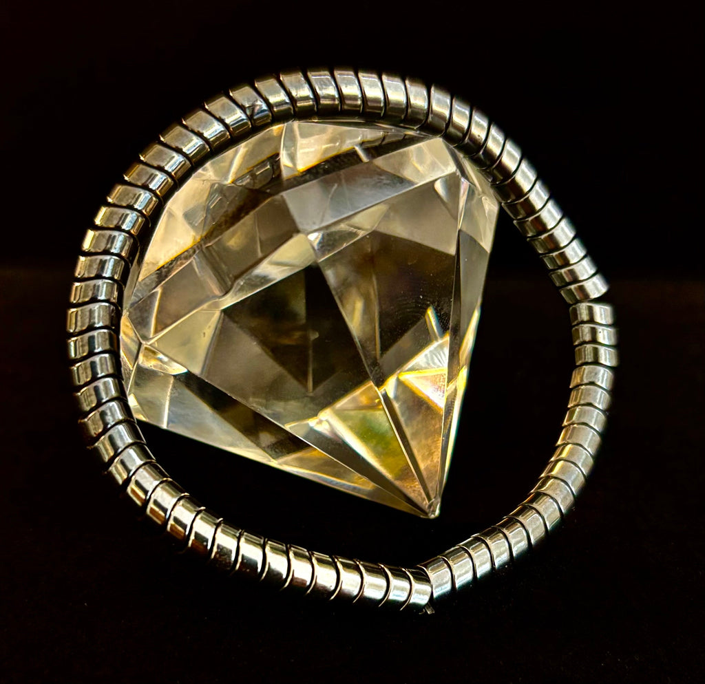 🐍 Snake Bone Style Hematite Bracelet – Bold & Modern Power Piece