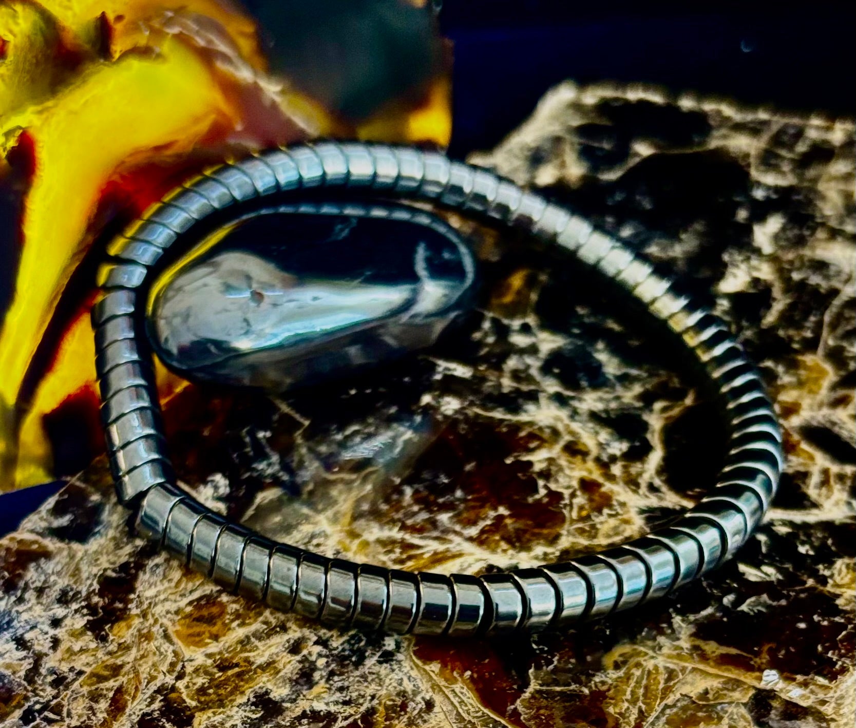 🐍 Snake Bone Style Hematite Bracelet – Bold & Modern Power Piece