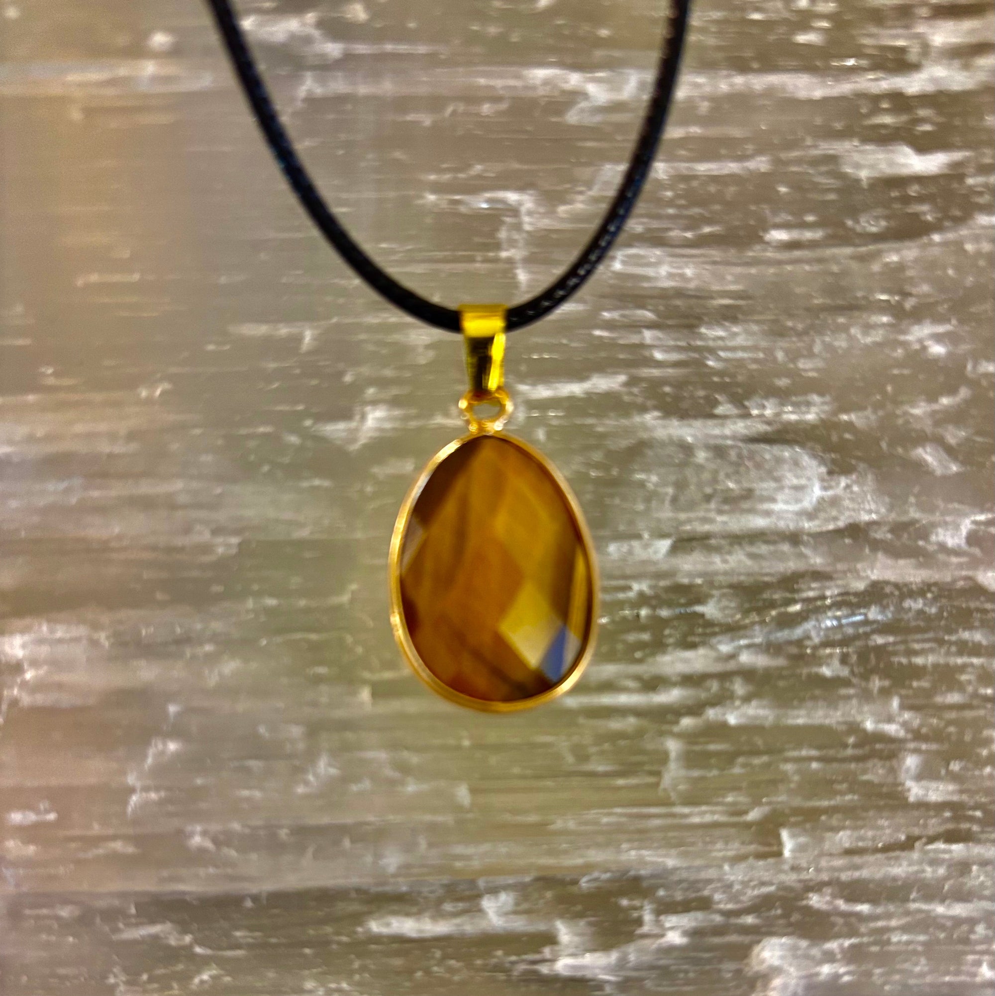 Crystal Drop Necklace – 1 inch Teardrop Pendant (Made in Australia)