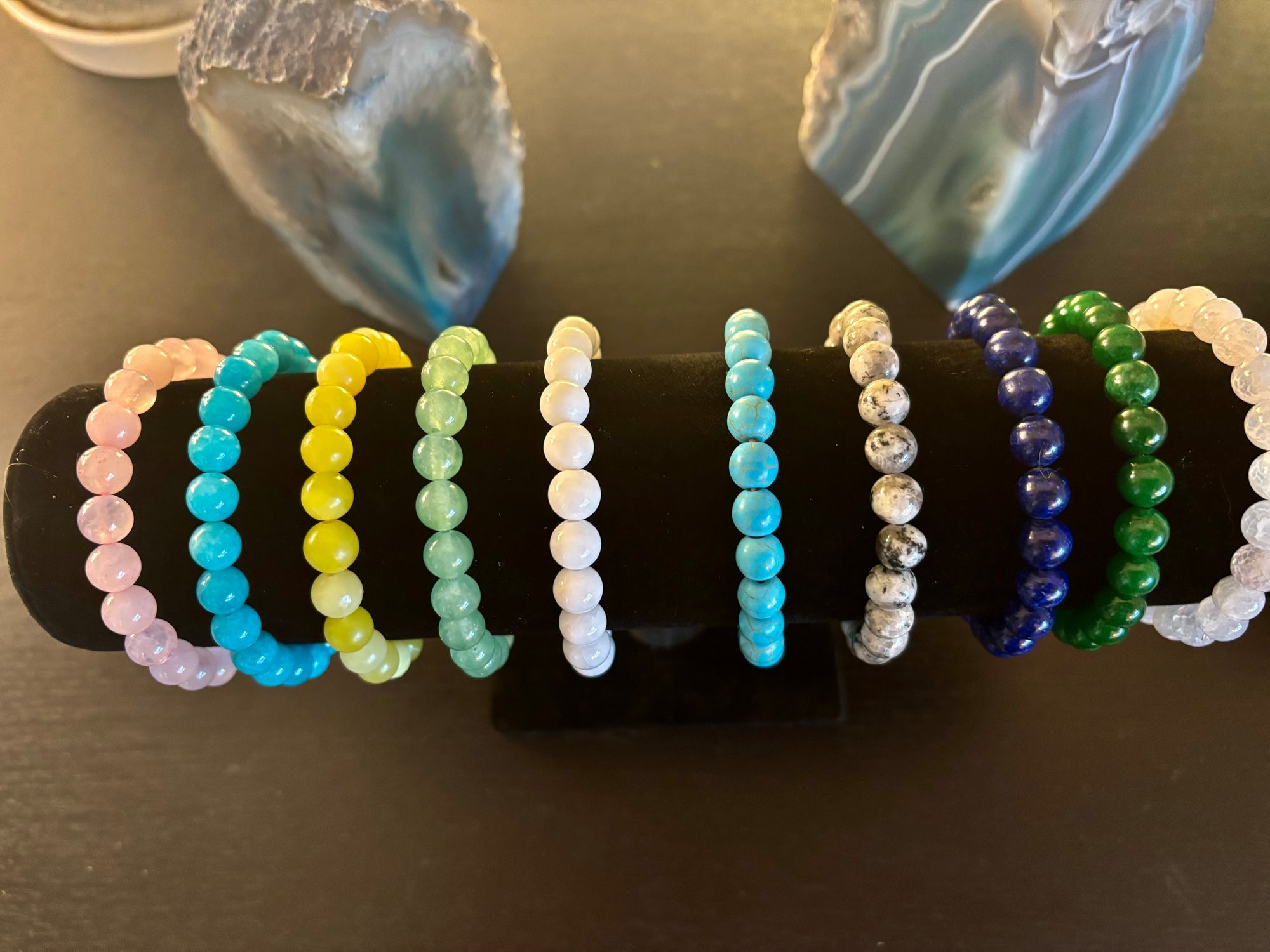 Simple Style Stackable Beaded Bracelets – Minimalist Solid Color Fashionista Jewelry (Various Colors)