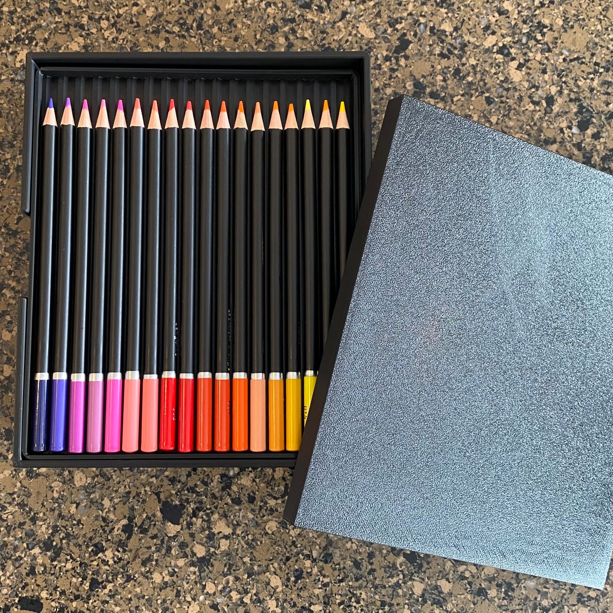 18 Colored Pencil Caddy
