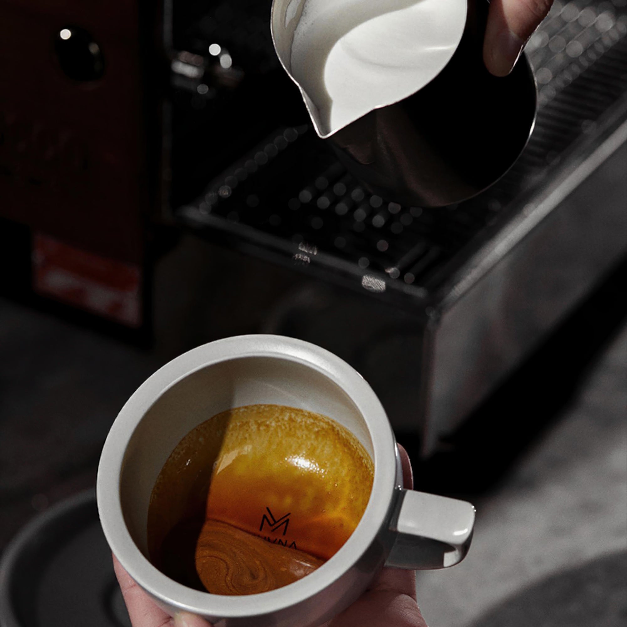 Embossed Ceramic Latte Cup 280ml