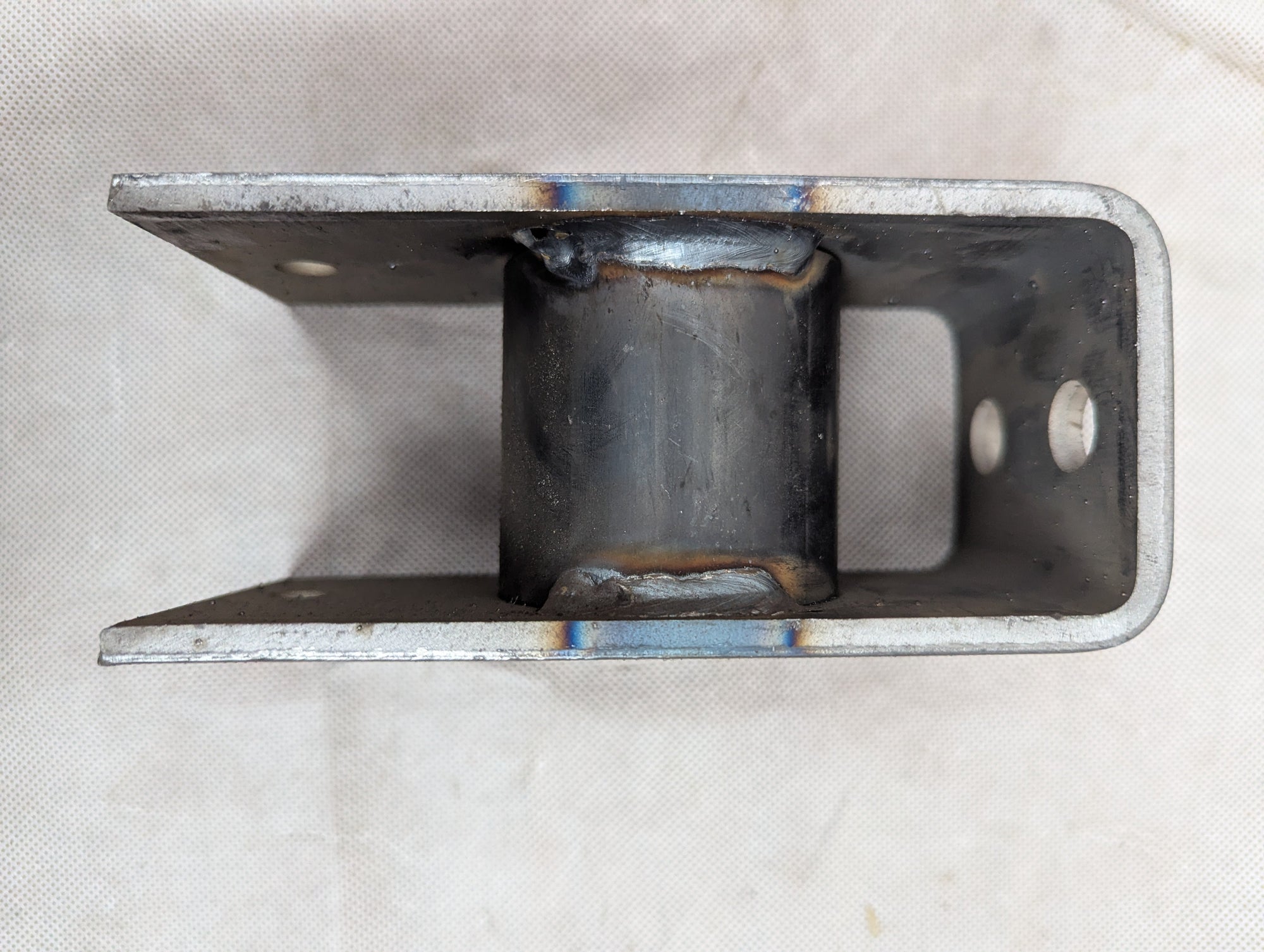 2" Wide Slipper Spring Rear Hanger - HG-3028-R