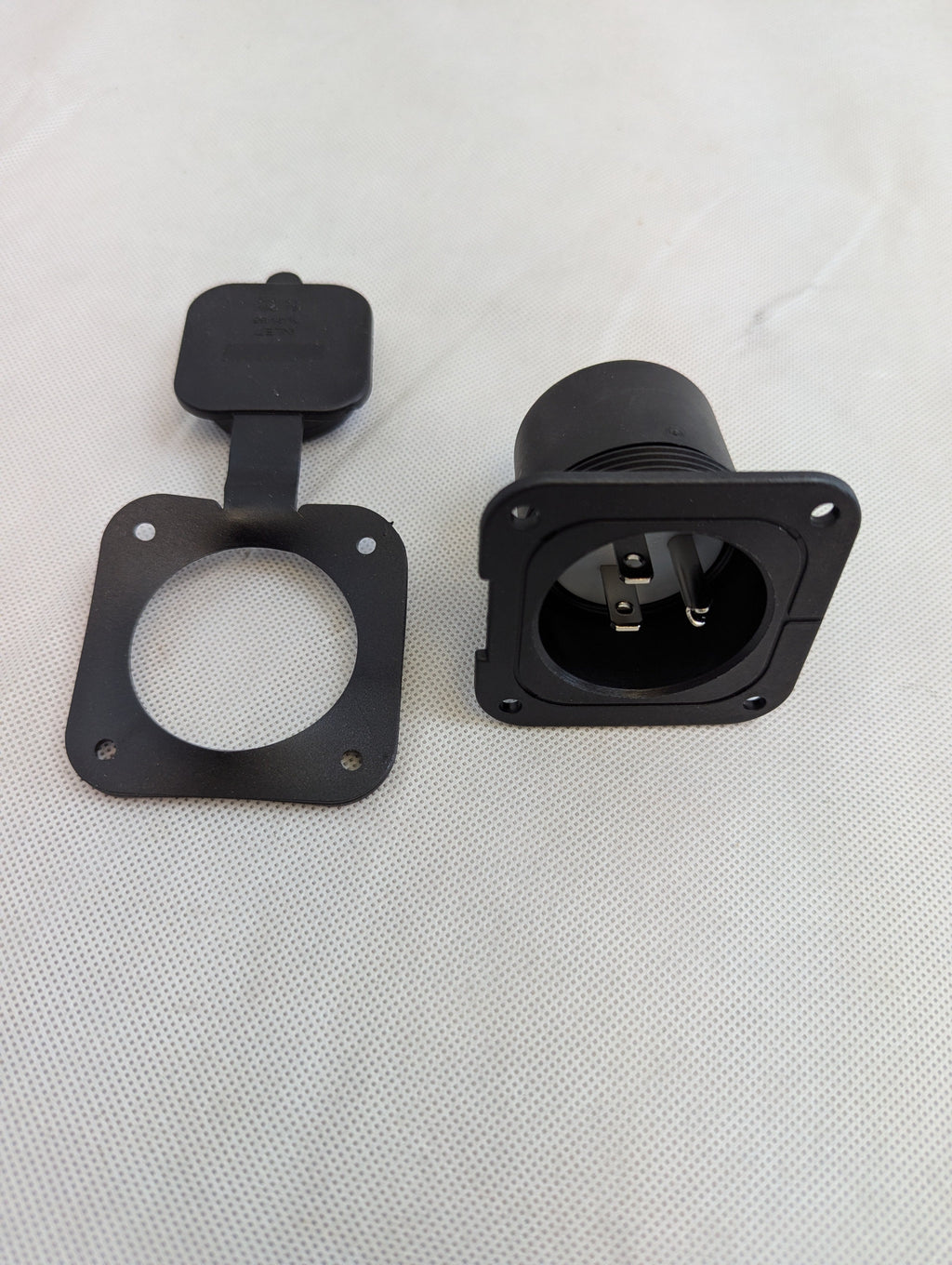 15 Amp Flanged Power Inlet Port 120V RV Shore Plug, NEMA 5-15,  Male Receptacle Outlet