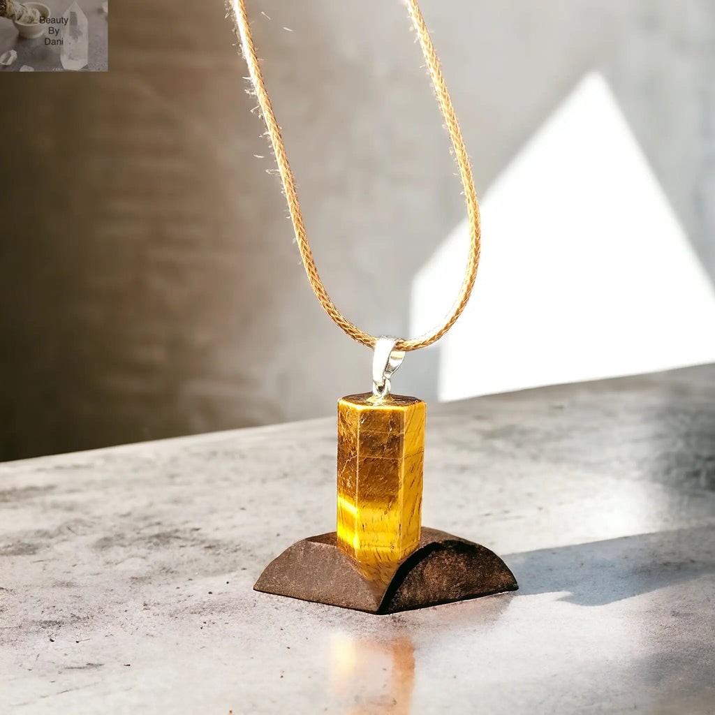 Tiger's Eye Leather Cord Necklace - 18 Inch