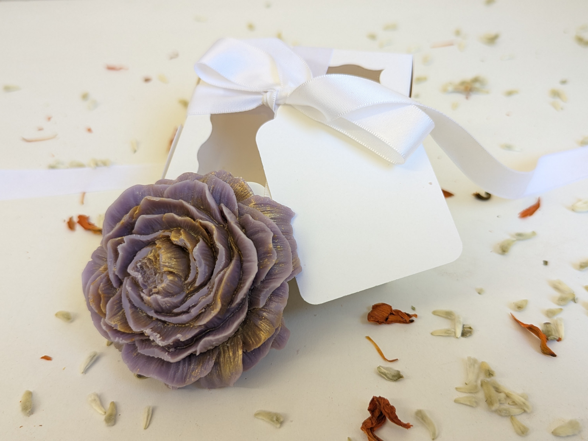 Holiday Special Wax flower freshener for closets and drawers – Limited Edition Scents for the Festive Season