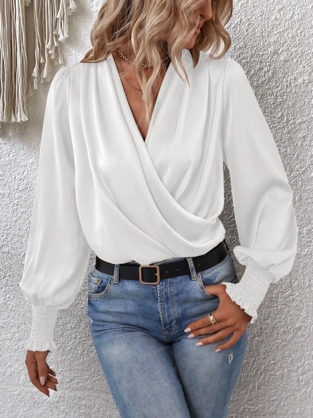 Susie's Lantern Sleeve Blouse