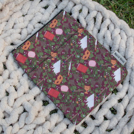 Meaggie Moos - Book / Tablet Sleeve | A Court of Thorns and Roses