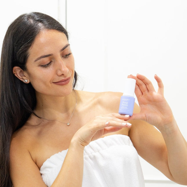 Clarifying & Age-Defying Petal Power Serum