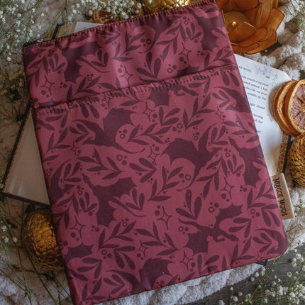 Meaggie Moos - Book / Tablet Sleeve | Rust Dragons