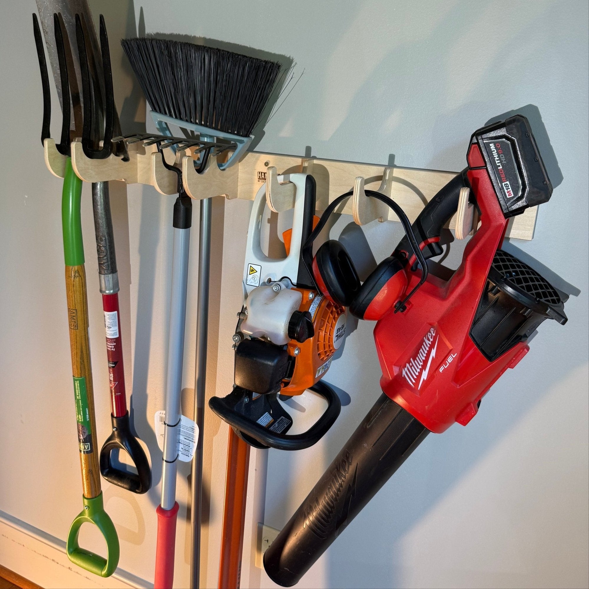 Heavy-Duty Garage Tool Organizer Rack – Wall-Mounted Yard Tool Storage Monkey Bars