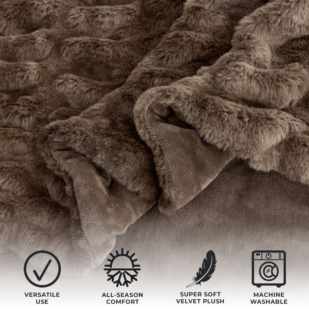 Ruched Faux Fur Throw Blanket - Alondra Collection